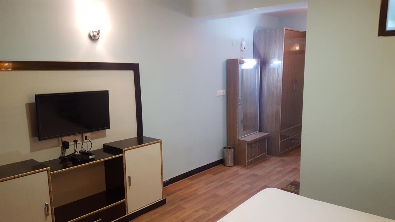 The Shyam Regency Hotel Нарканда Екстериор снимка